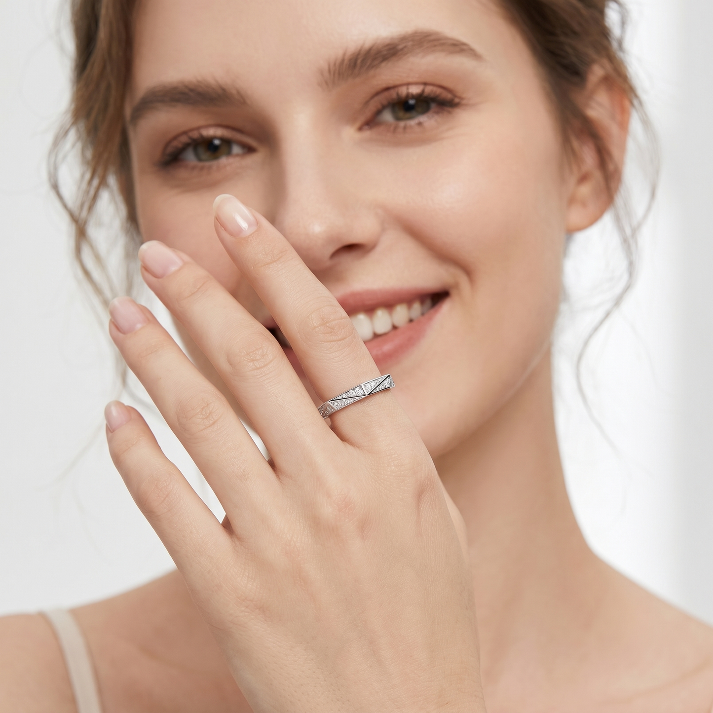 Valentina’s Celeste Geometric Band