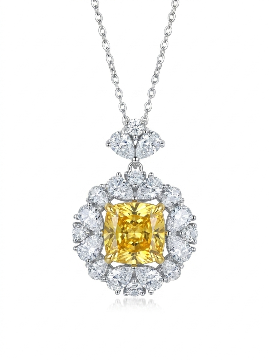 Valentina’s Golden Empress Necklace