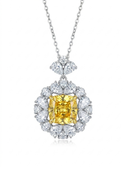 Valentina’s Golden Empress Necklace