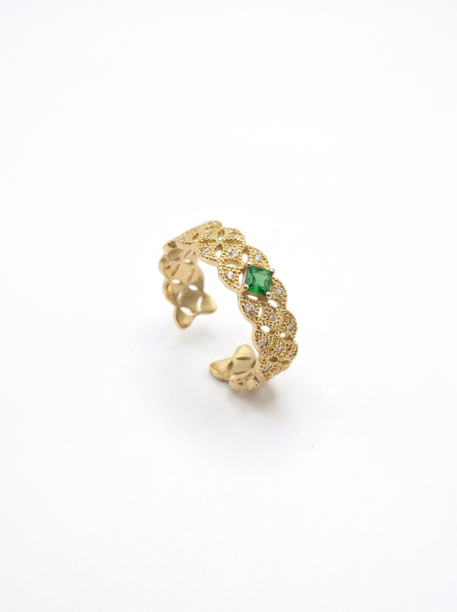 Valentina’s Emerald Lace Ring