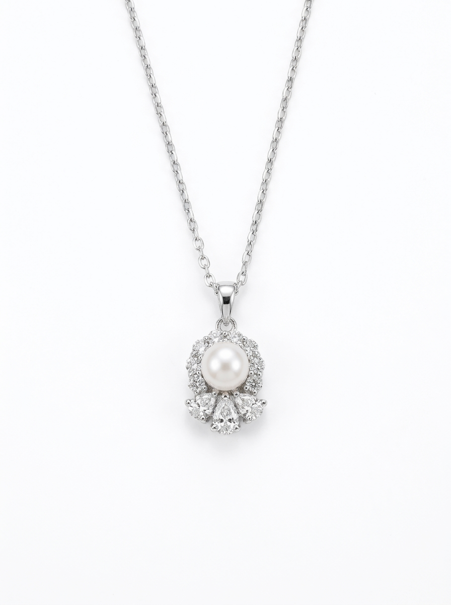 Valentina's Pearl Radiance Necklace