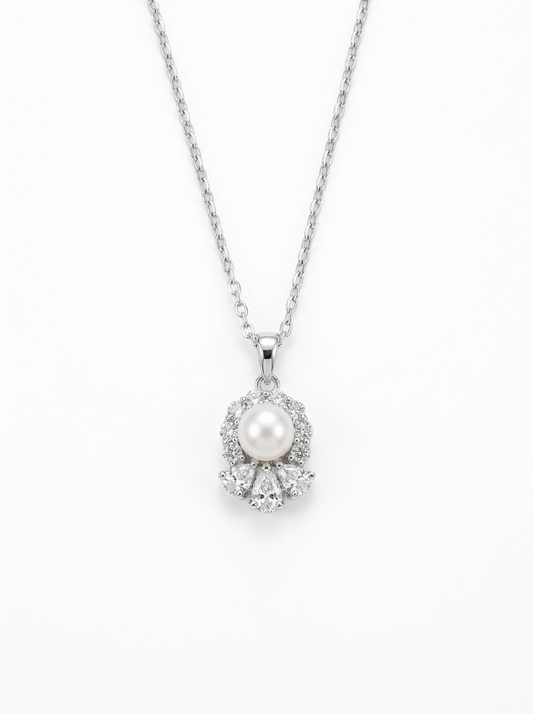 Valentina's Pearl Radiance Necklace