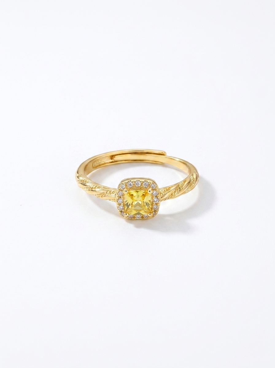 Valentina’s Golden Soleil Ring